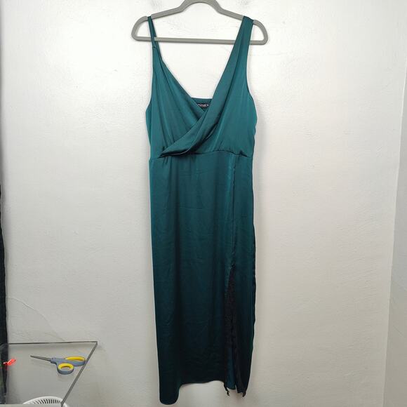 Zara Satin Wrap Slit Dress Womens XL Dark Green Lace‎ Trim Romantic Vampire Goth - Picture 1 of 8